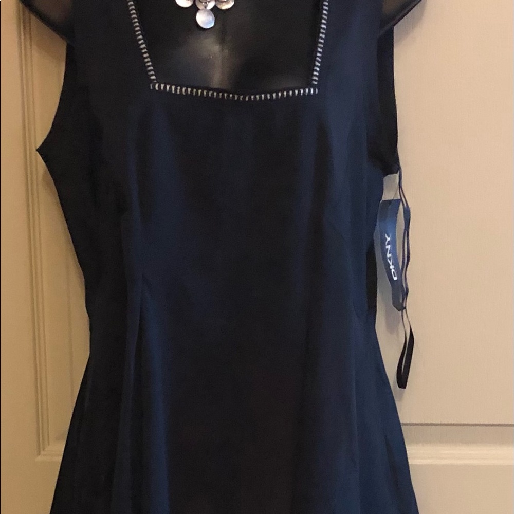 dkny sleeveless top Size 10 NWT